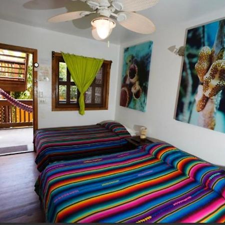 ווסט אנד Sea Breeze Inn מראה חיצוני תמונה