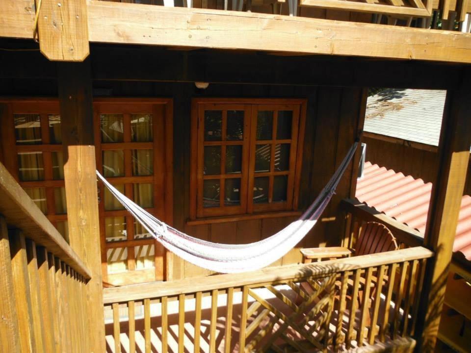 ווסט אנד Sea Breeze Inn מראה חיצוני תמונה